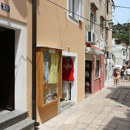 Tea * Baška